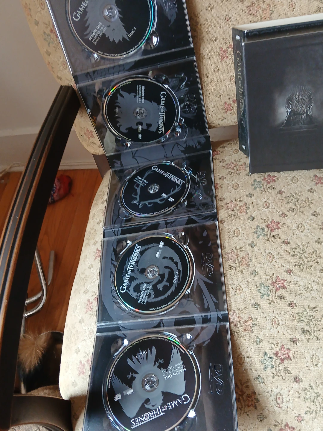 Game of Thrones: The Complete First Season DVD Box Set - photo 3