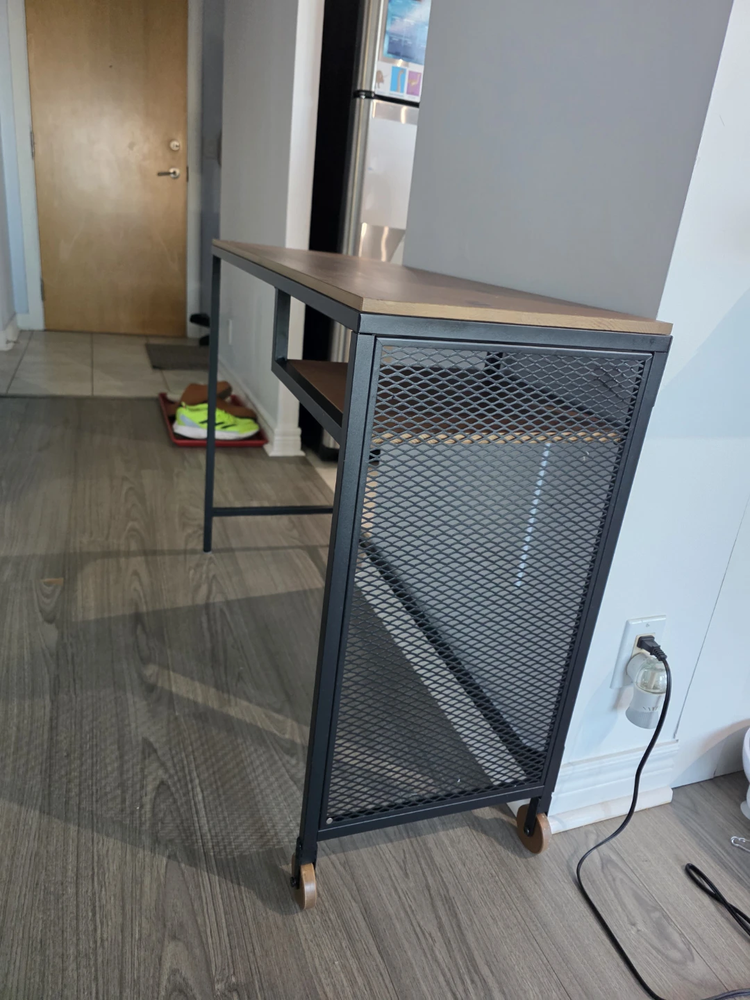 Ikea Fjallbo Laptop desk - photo 2