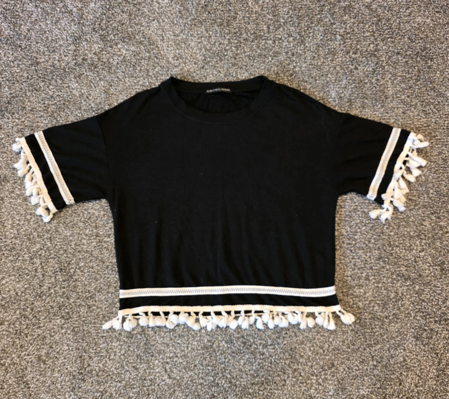 Harlowe & Graham Black Tasselled T-shirt sz L