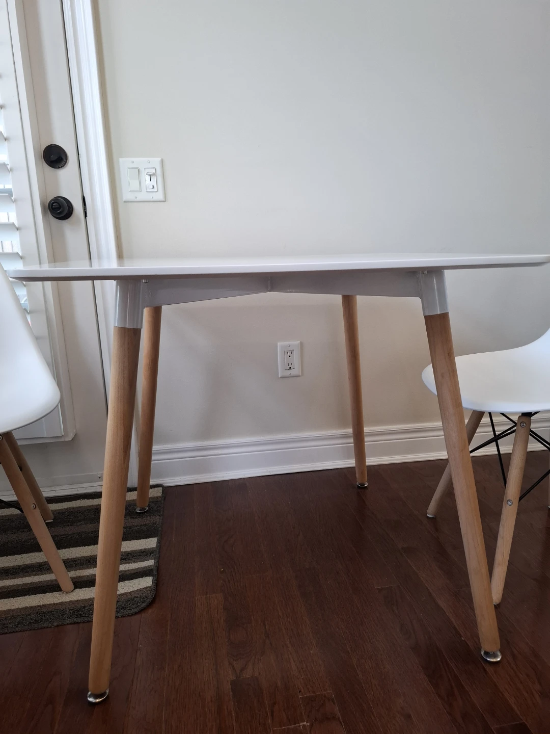 White Dining Set with 4 Chairs - photo 4