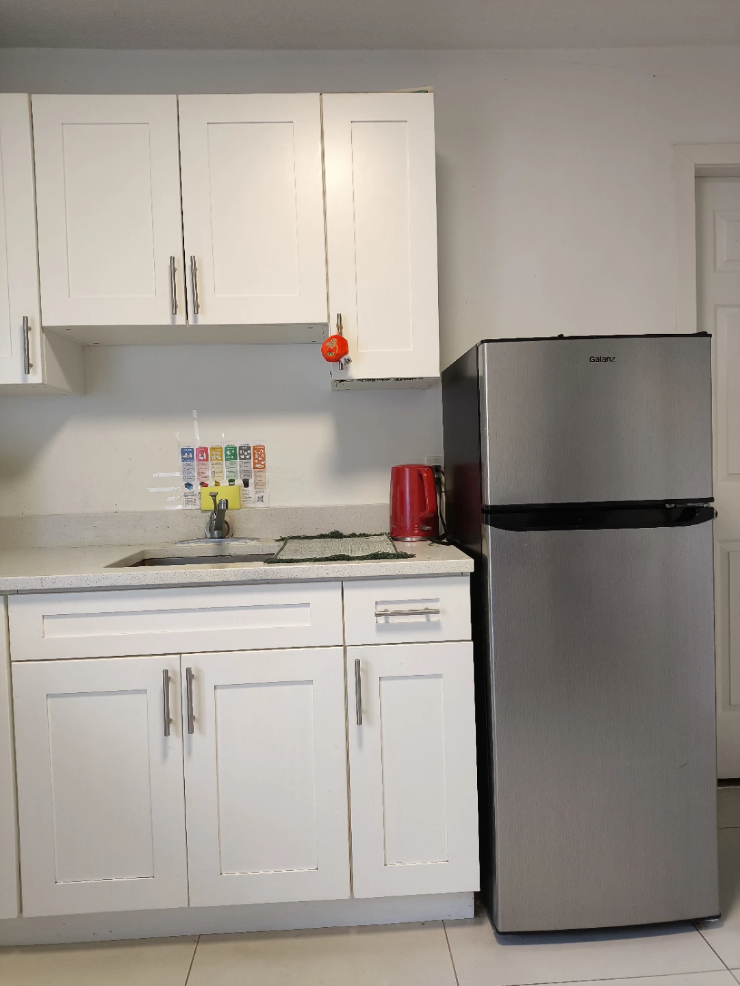 private room for rent  in White Rock near Earl Marriott Secondar