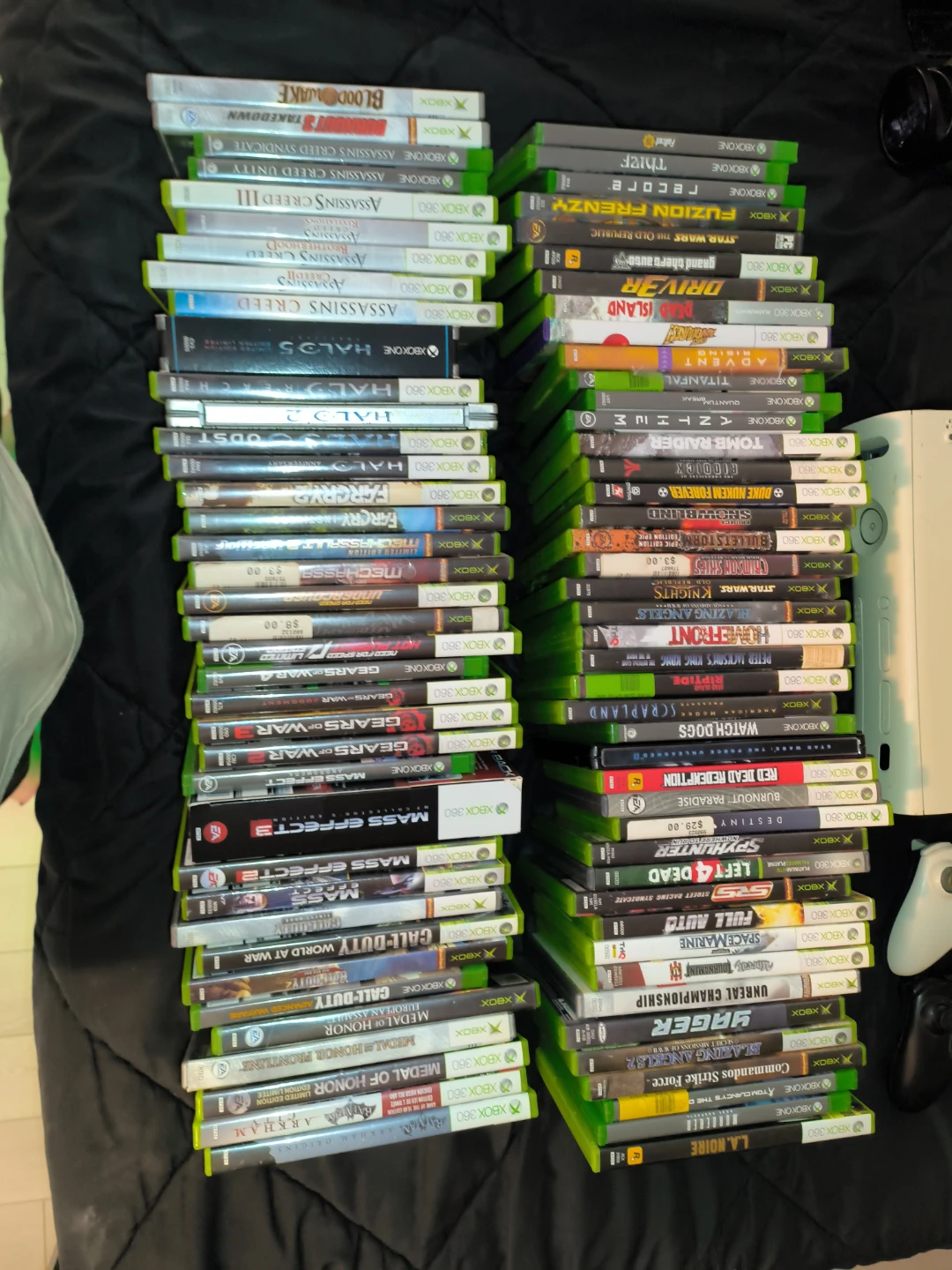 Xbox 360 Console with Games, Controllers & PS4