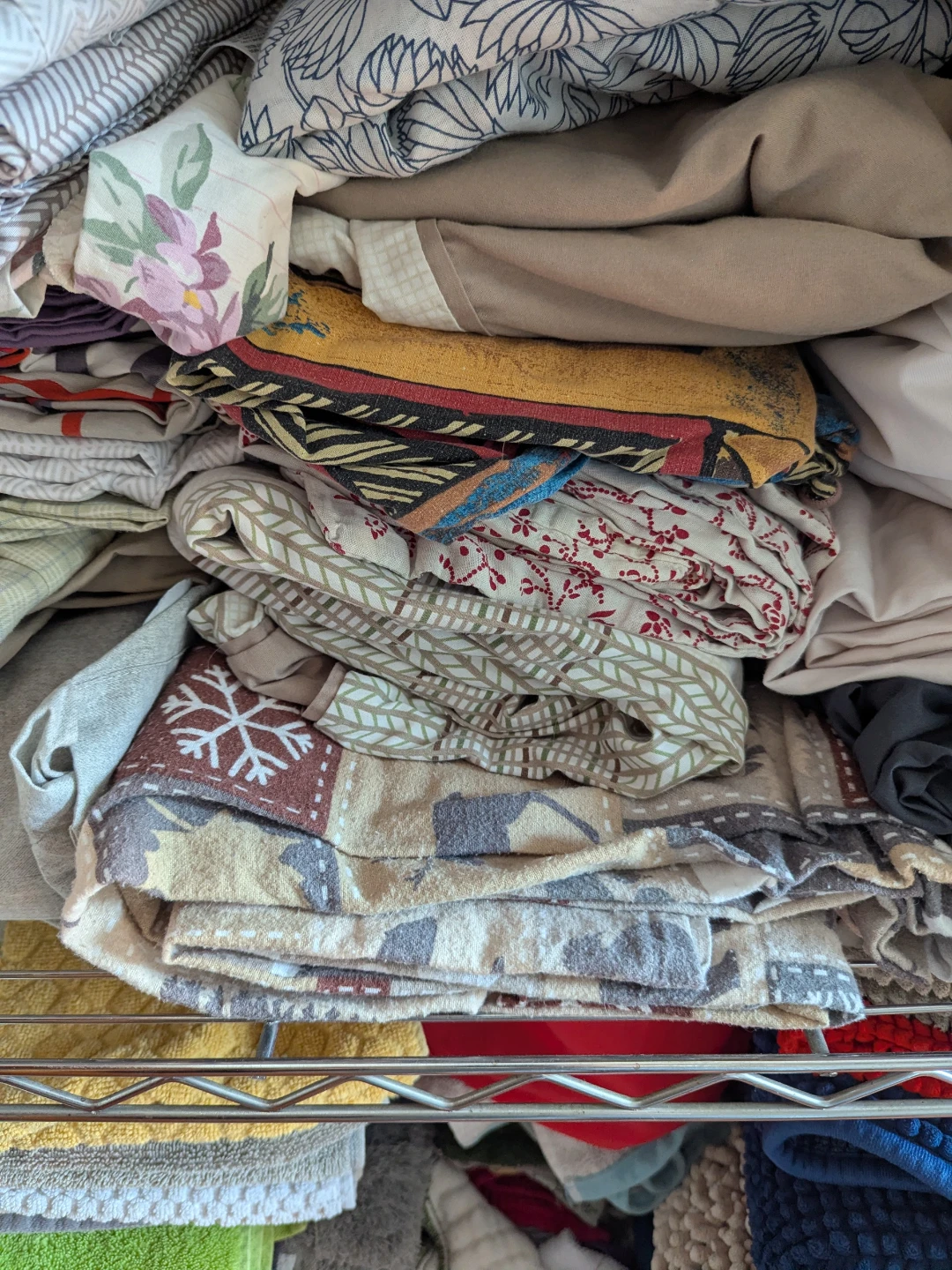 Assorted Linens