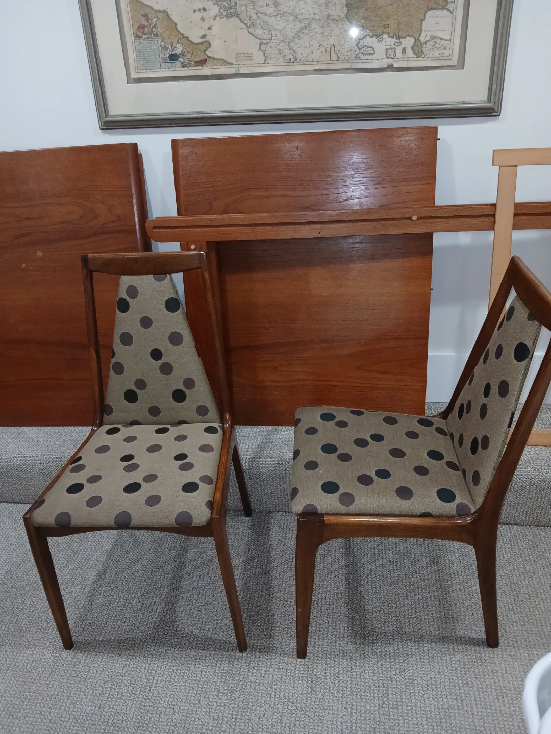 Set of 4 Mid-Century Modern Dining Chairs with TEAK TABLE - photo 2