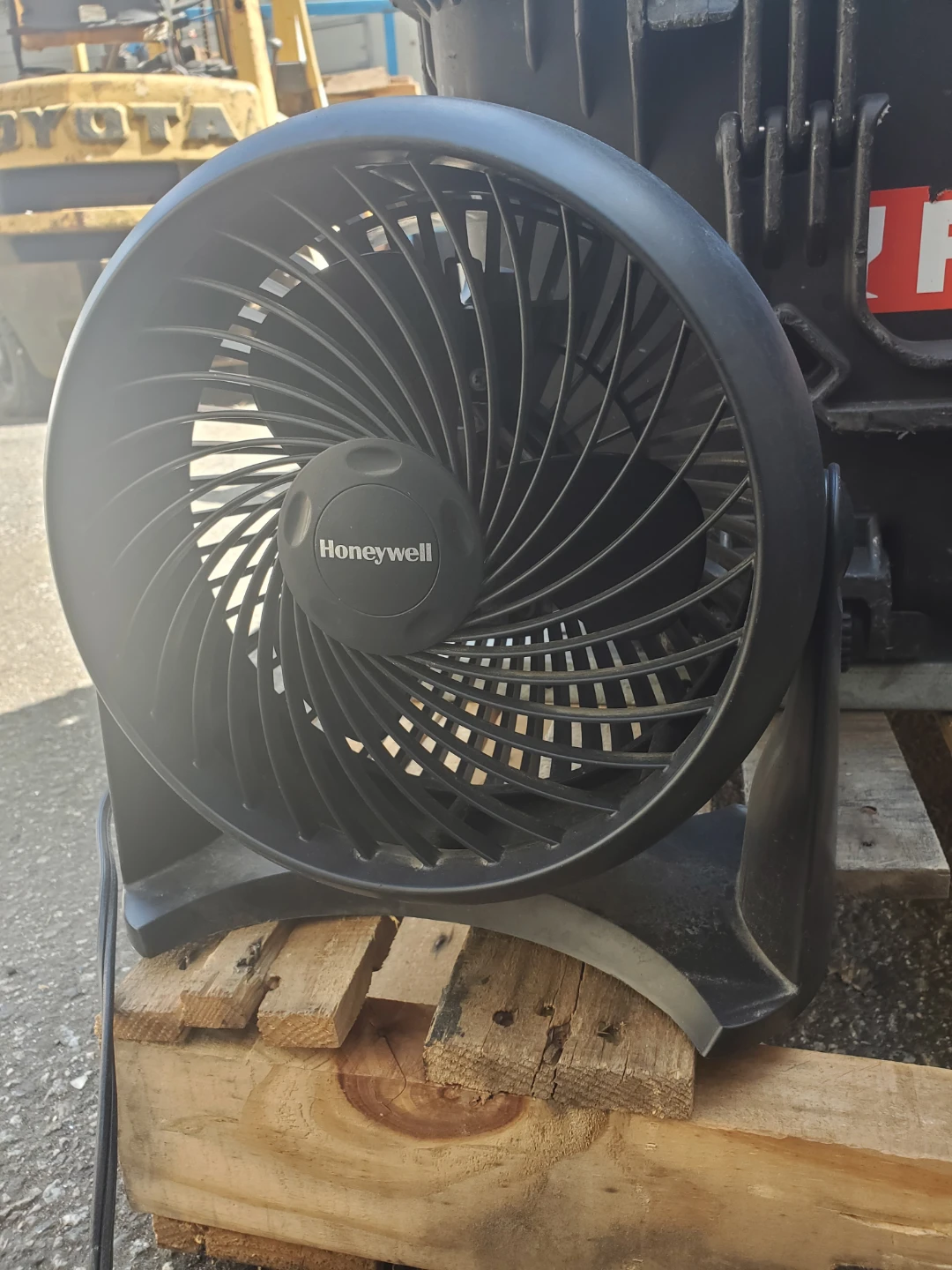 TurboForce Air Circulator/Desk Fan