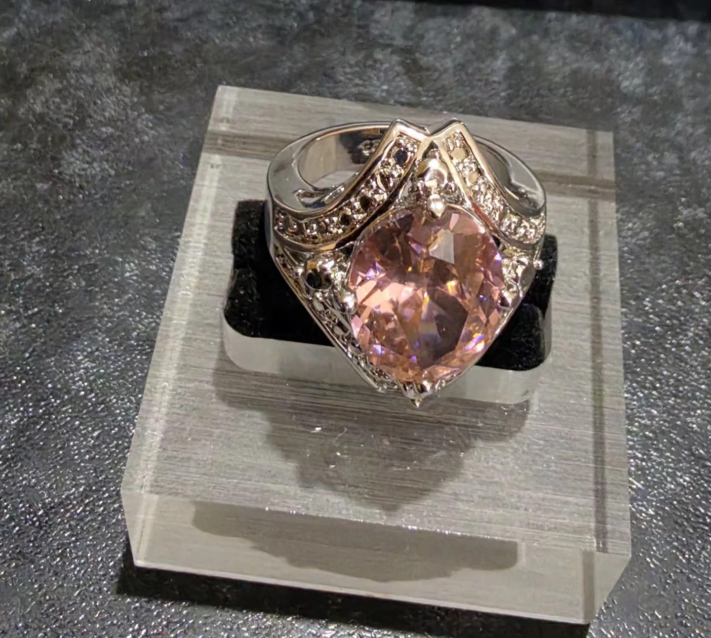 Pink Gemstone Silver Ring - photo 2