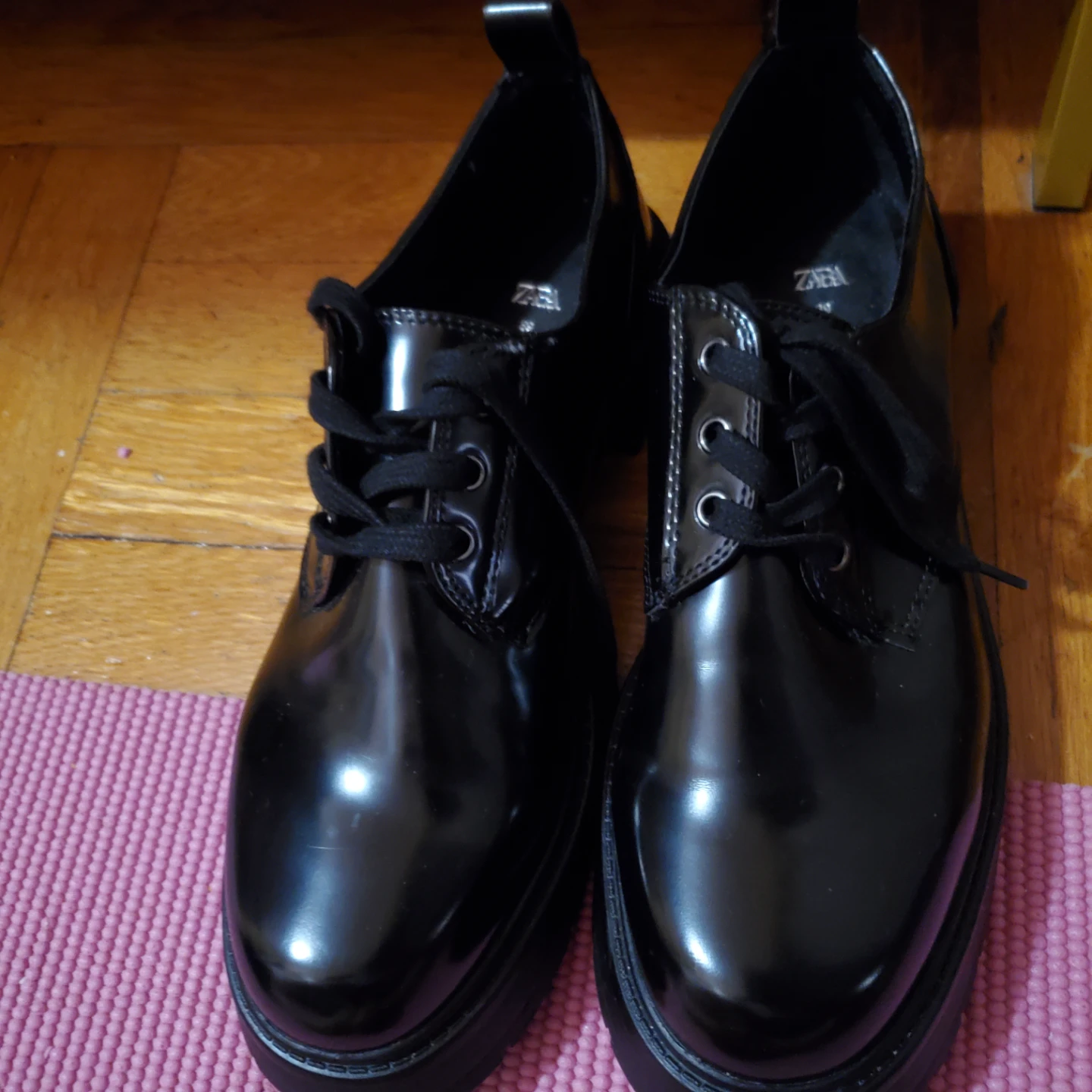 Black Patent Lace-Up Platform Shoes Size 39 - photo 2