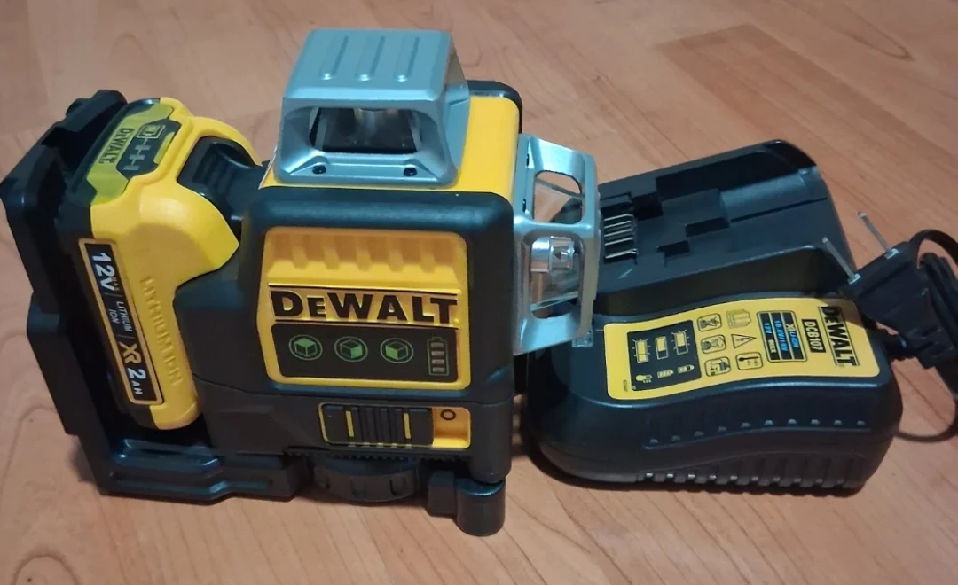 DeWalt 12V Laser Level
