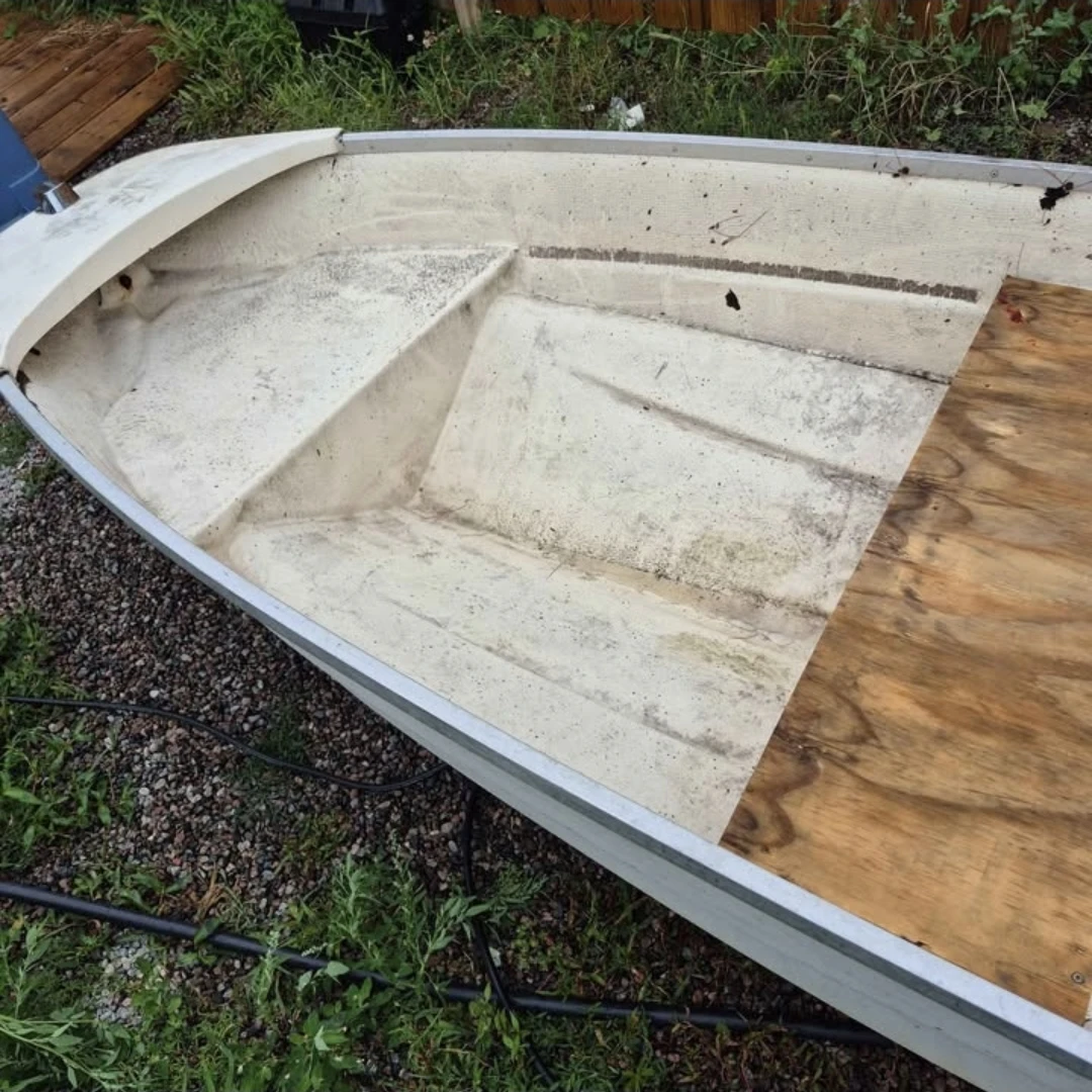 12ft fiberglass boat - photo 2