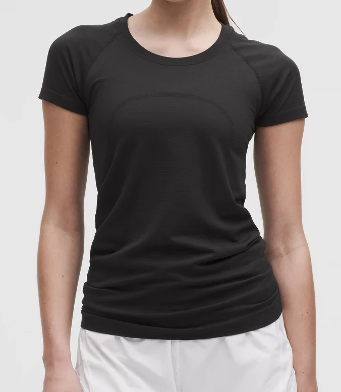Lululemon Women's Top (size 4)