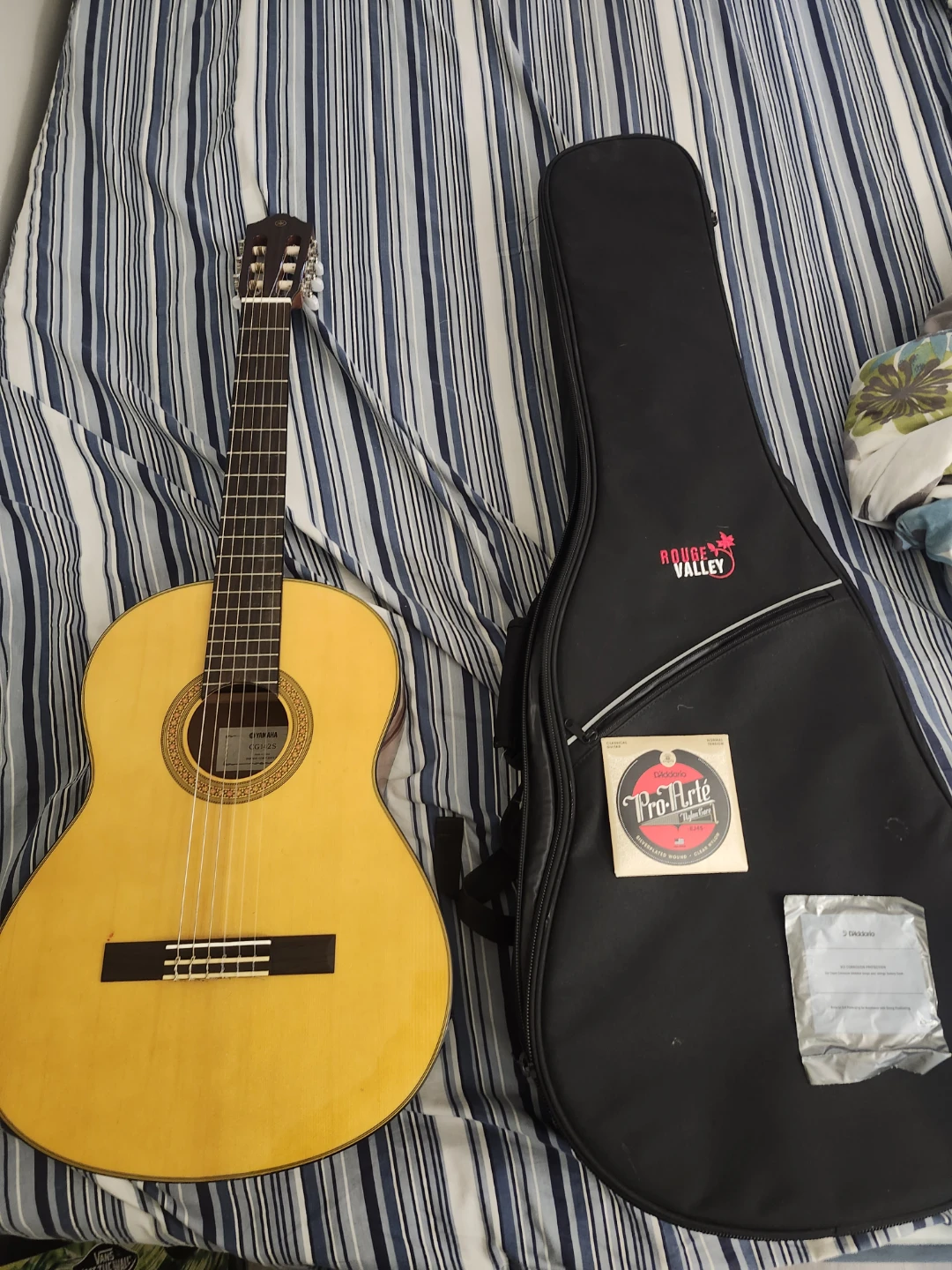 Yamaha Classical Guitar with Gig Bag and Strings