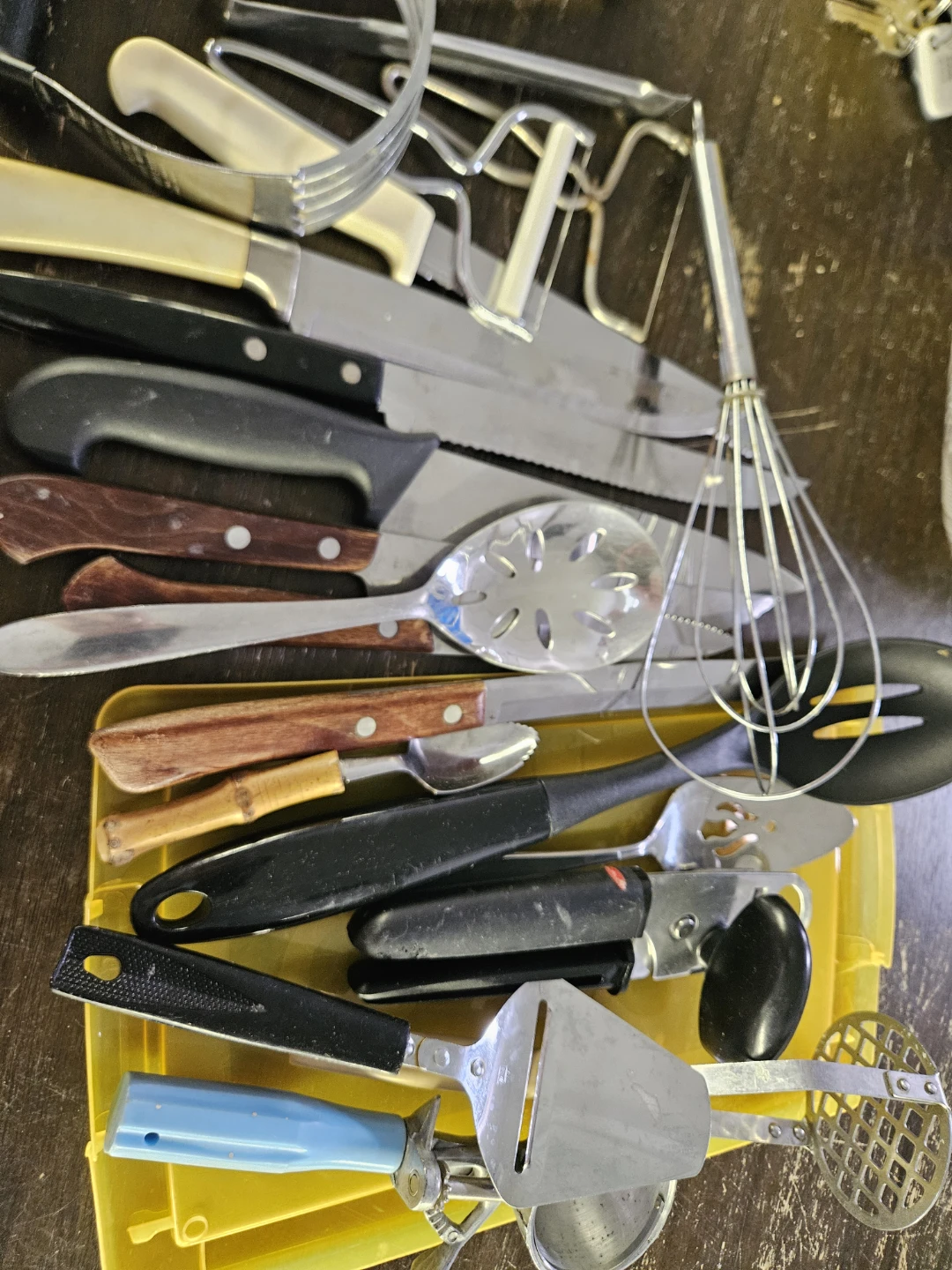Variety of utensils