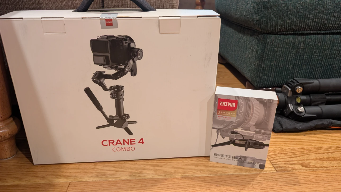 Zhiyun Crane 4 Combo w/ AI 3.0 Transmitter