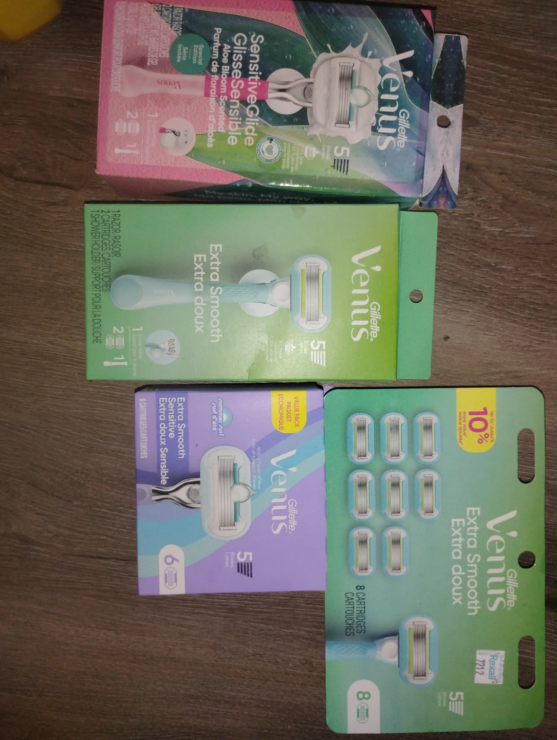Gillette Venus Extra Smooth Razors and Cartridges
