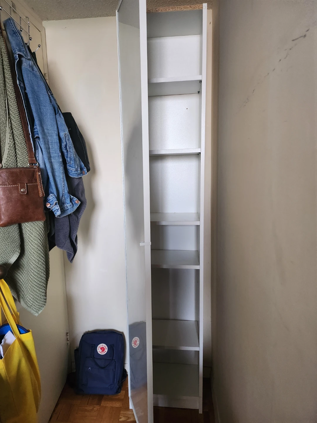 Ikea billy bookcase with glass door - photo 4