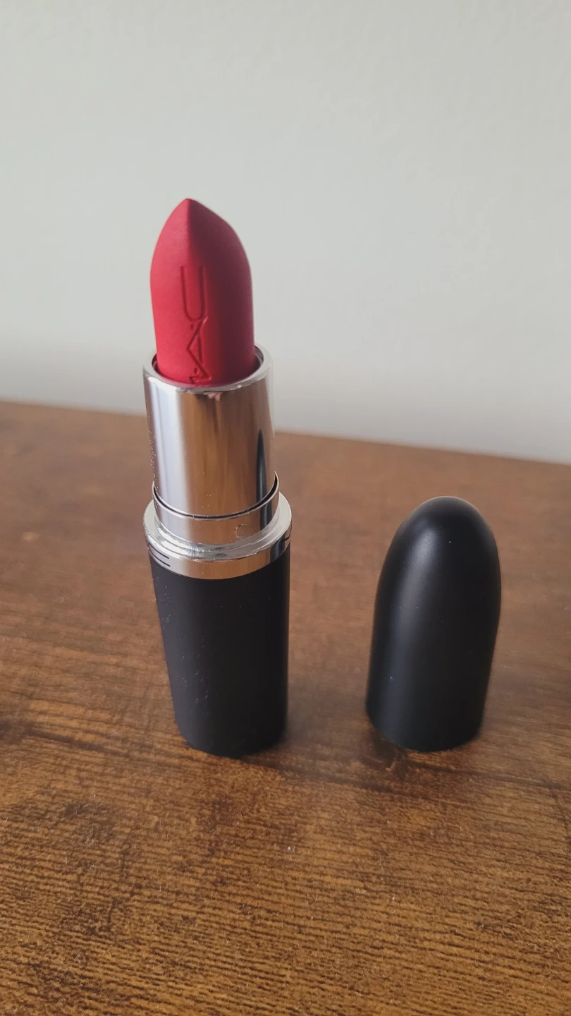 MAC Matte Lipstick – Ruby Woo (Brand New)