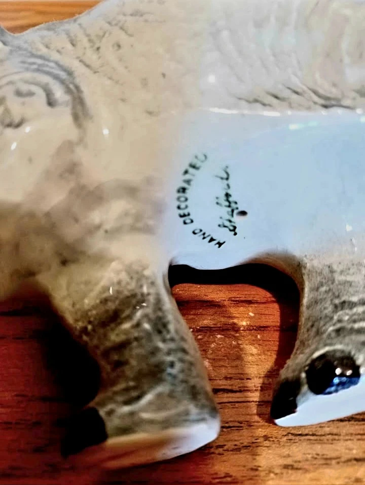 Staffordshire Hand Painted Saluting Elephant Sculpture - photo 5
