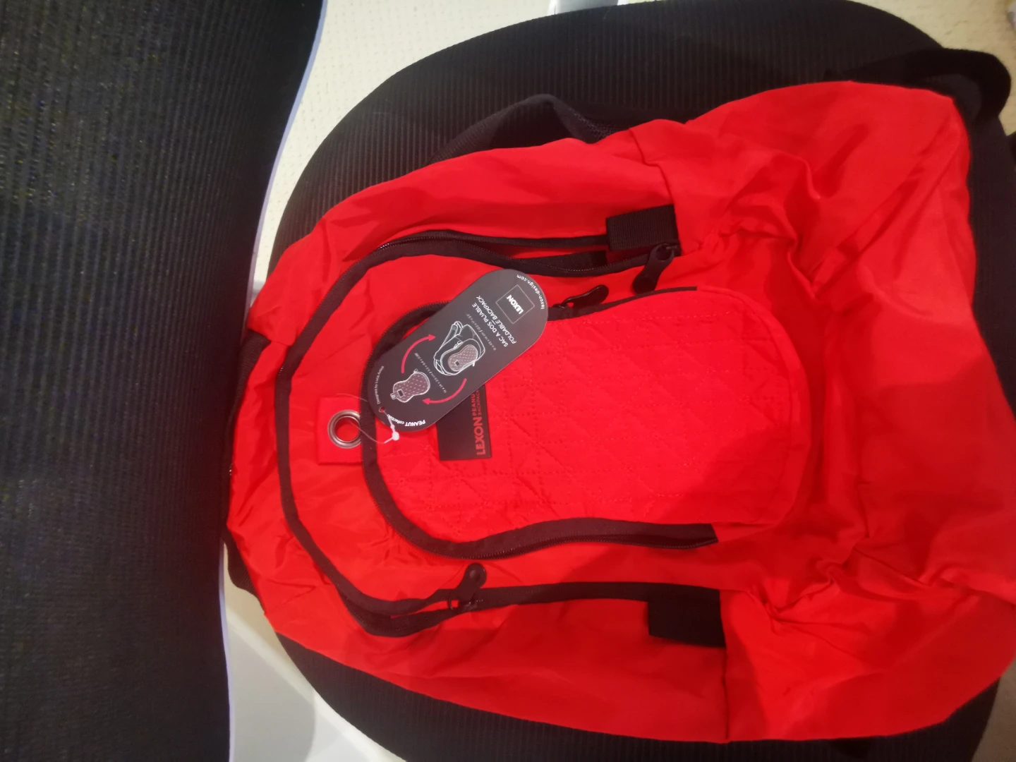 Lexon Peanut Foldable Backpack Red - photo 2