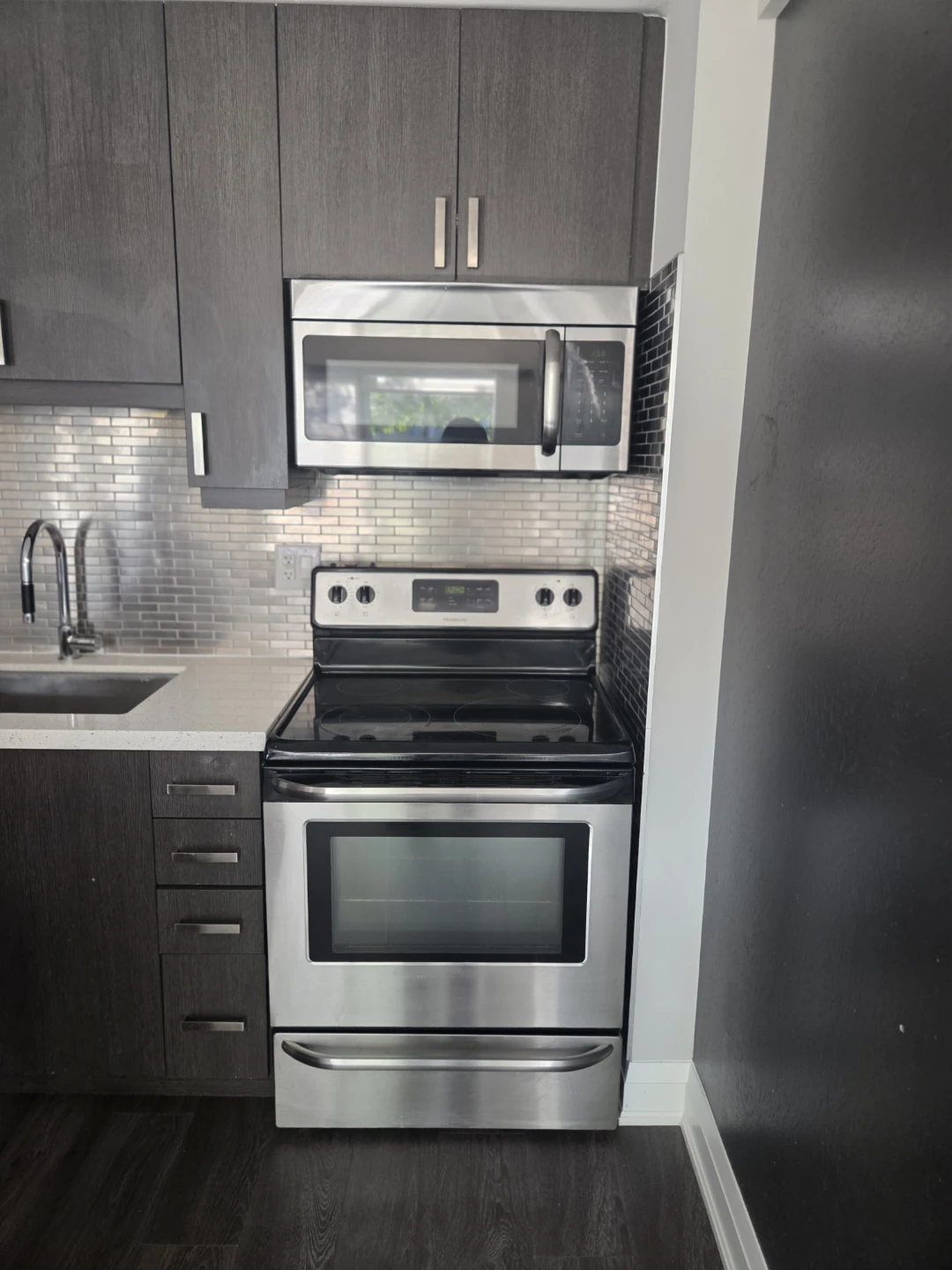 Frigidaire Stainless Steel Electric Stove / Oven