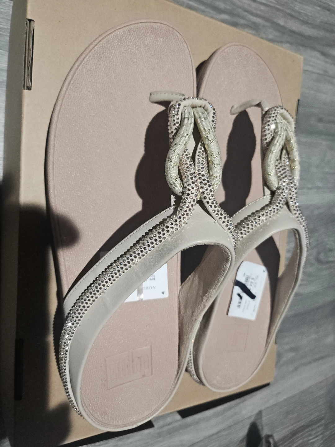 Fitflop Rhinestone Thong Sandals Size 7 - photo 5