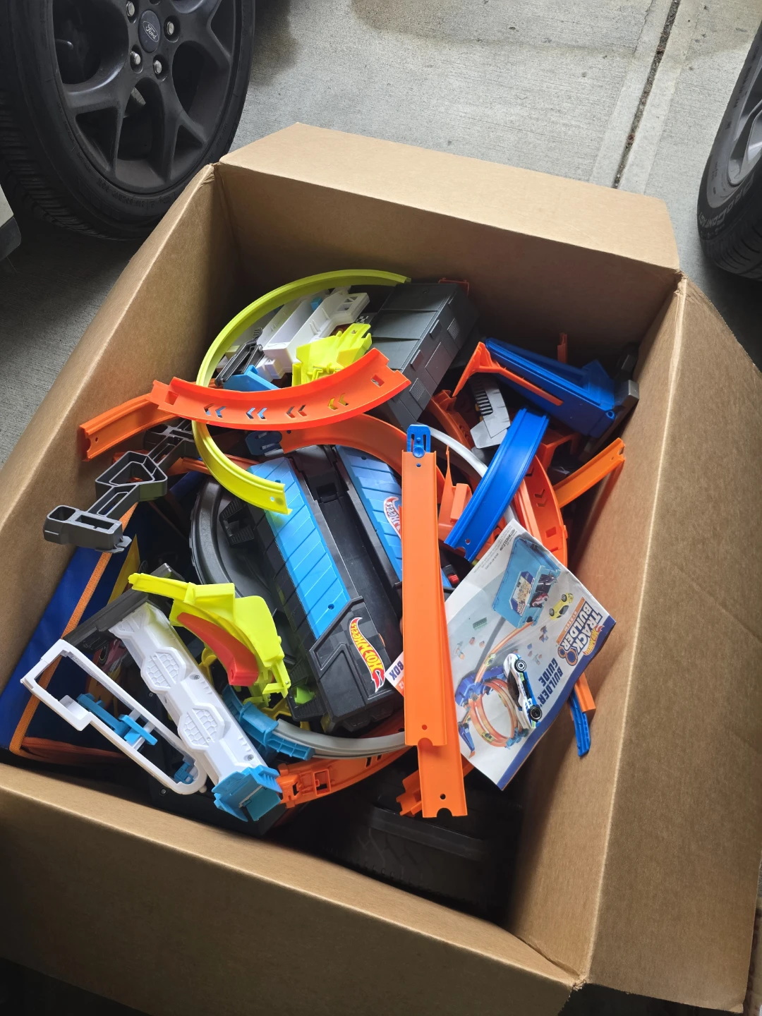 Hot Wheels Track Builder Set with Cars