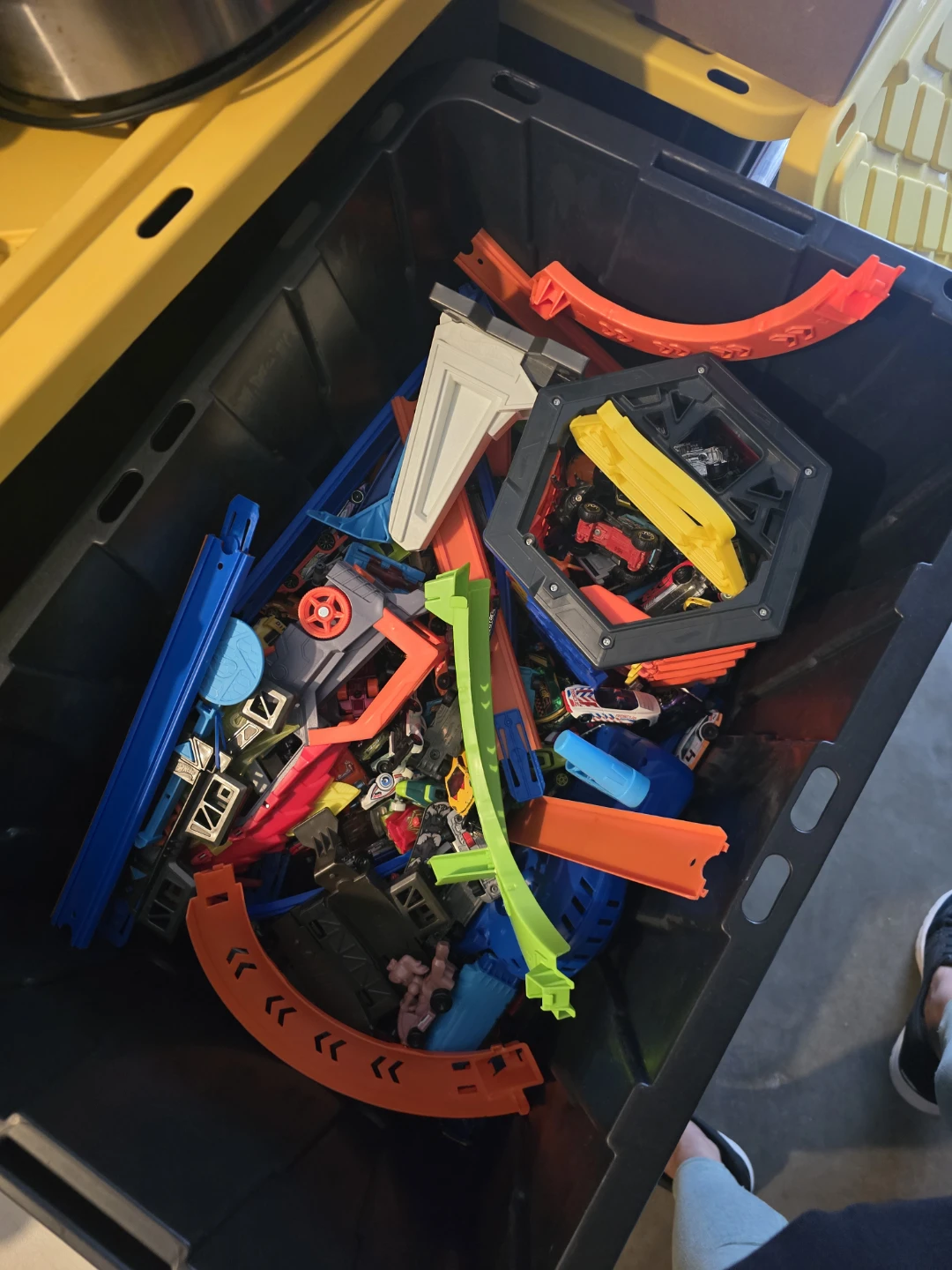 Hot Wheels Track Builder Set with Cars - photo 2
