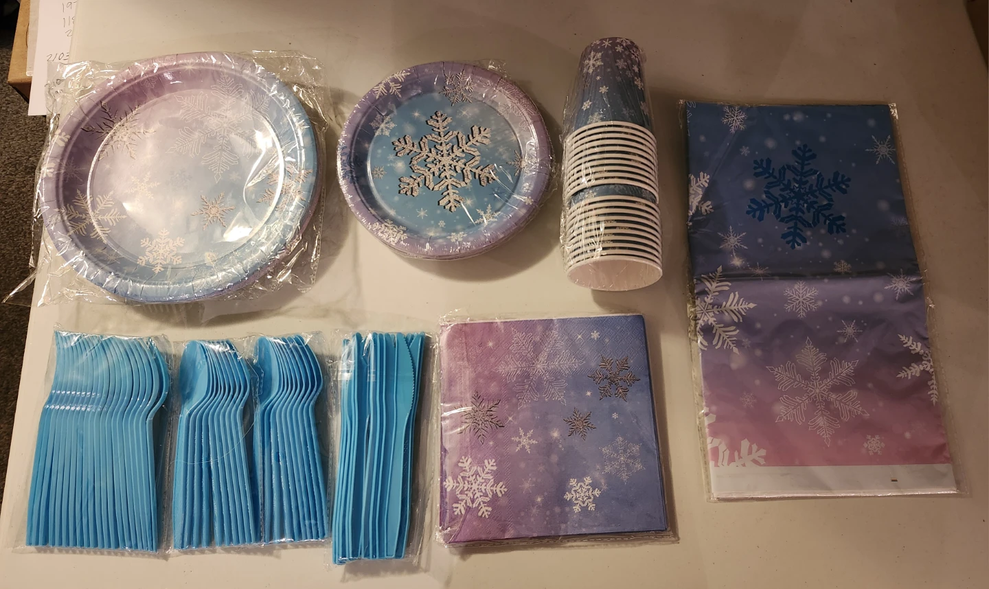 Snowflake Party Supplies Set