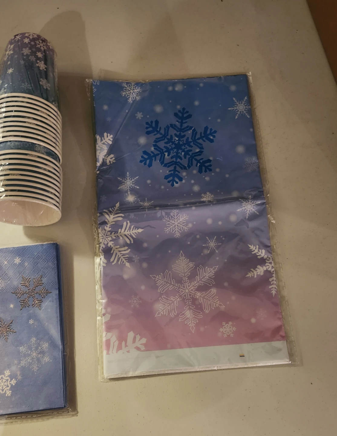 Snowflake Party Supplies Set - photo 3