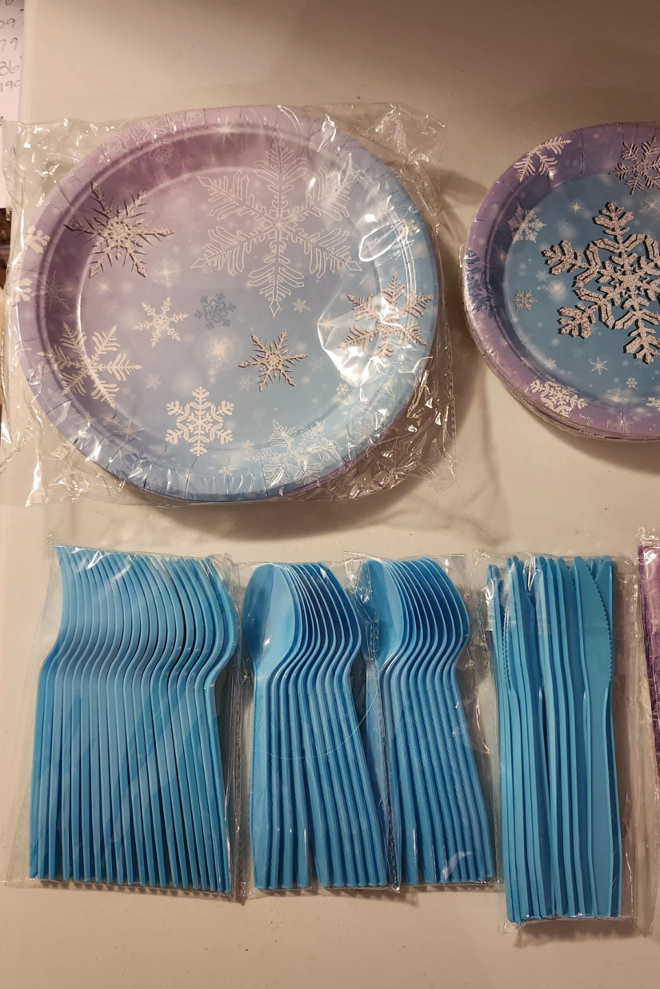 Snowflake Party Supplies Set - photo 4