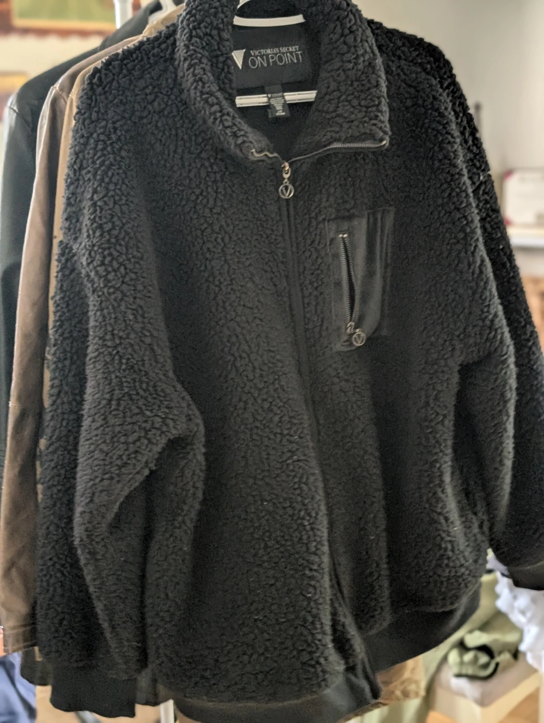 Victoria's Secret ON POINT Black Fleece Jacket - photo 4
