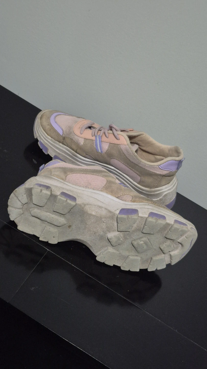 Gucci Women's Chunky Sneakers - photo 2