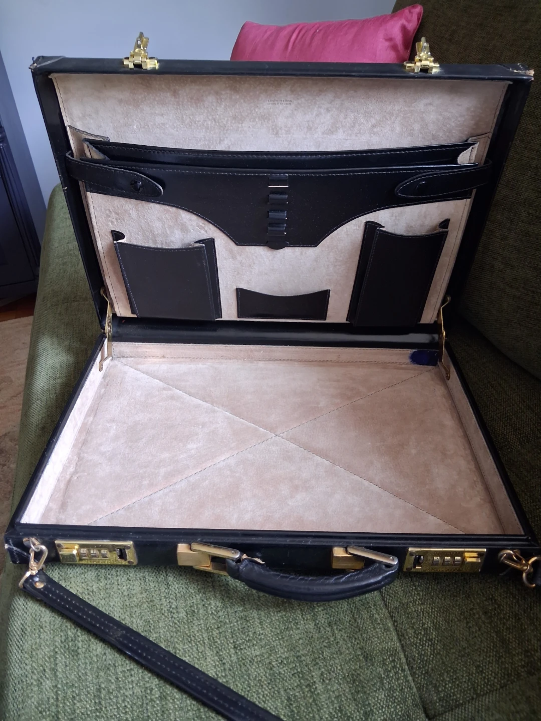 Canadian made Vintage Briefcase - photo 5