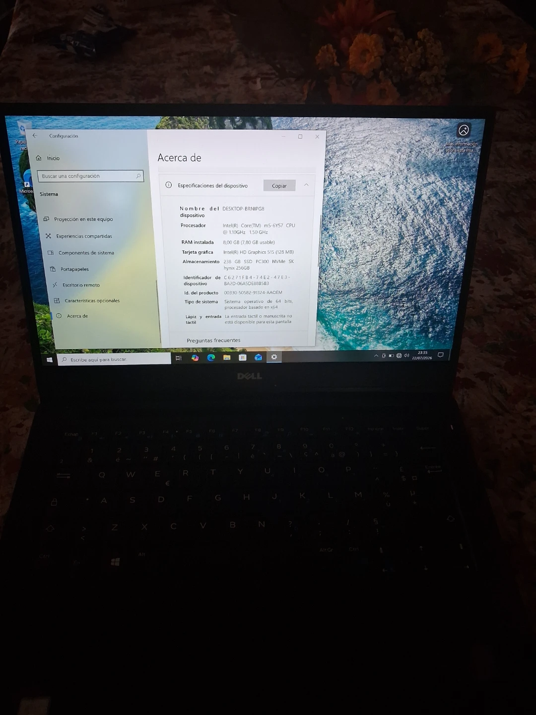 Dell Latitude 7520 Laptop - photo 3