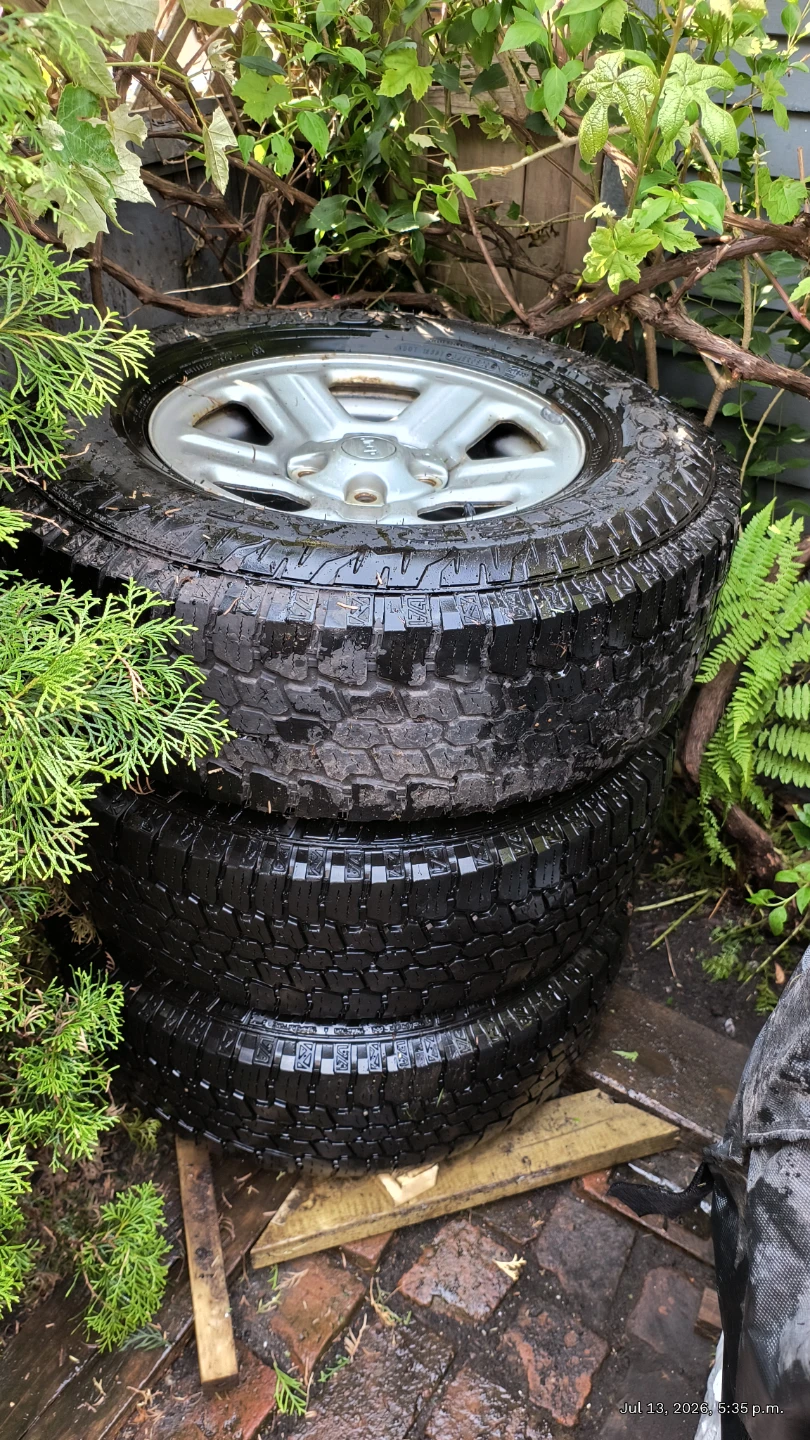 Jeep Wrangler JK set of 4 Rims - photo 3