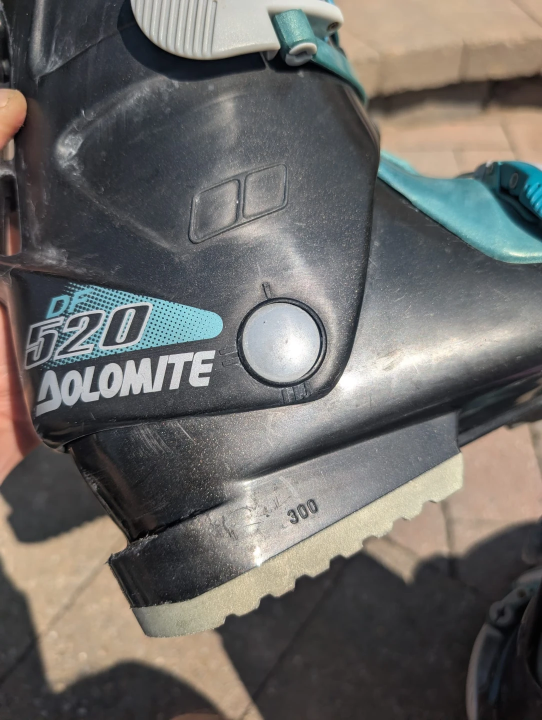 Dolomite 520 Downhill Ski Boots - size 26-26.5 - photo 4