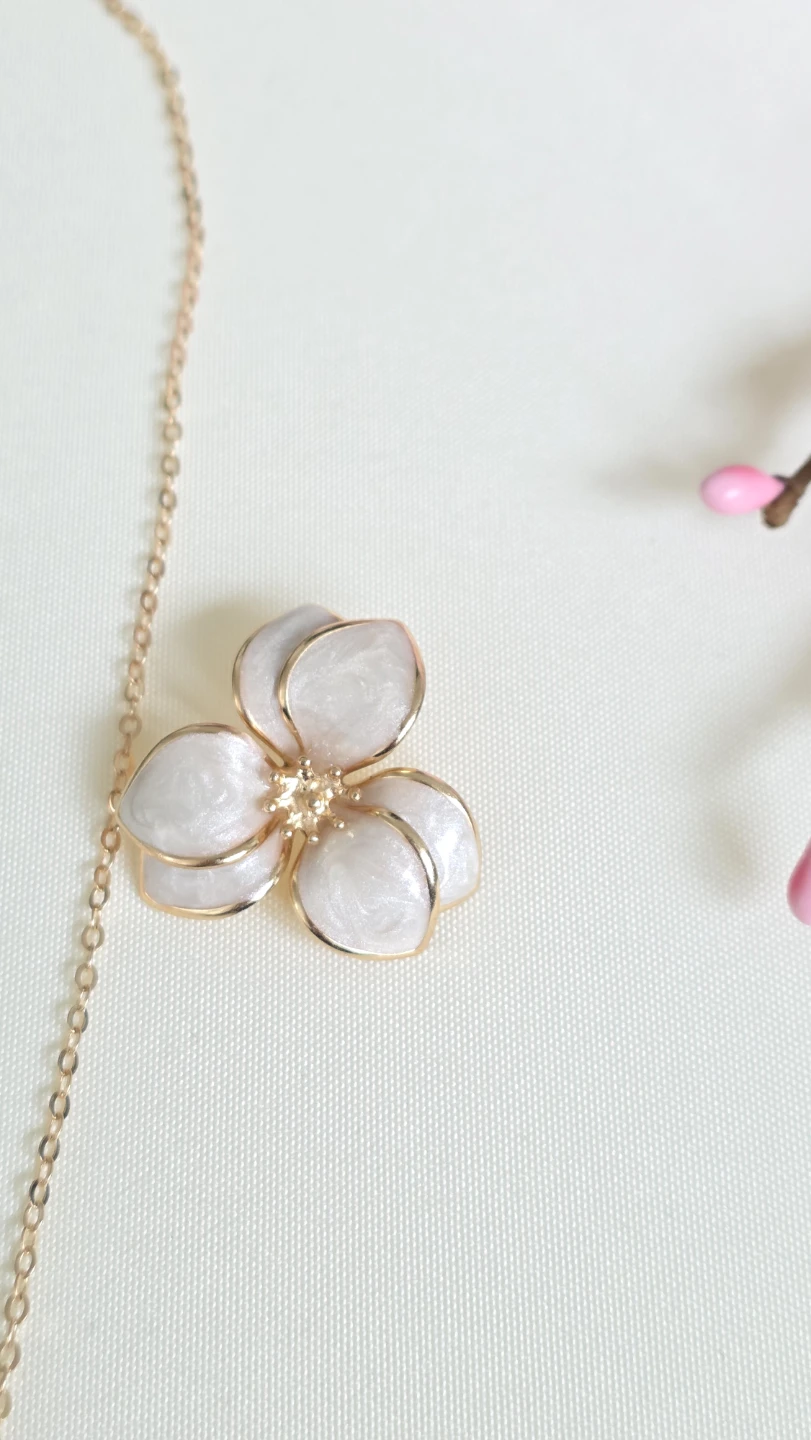 Flower Pendant Necklace and Earrings Set - photo 3