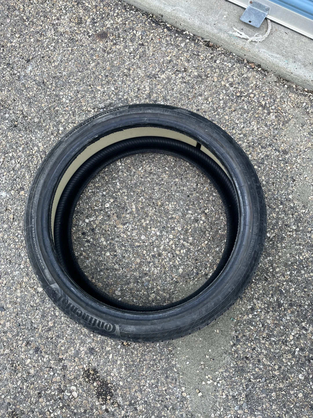 Continental Tires 245/35 ZR 21 V - photo 2