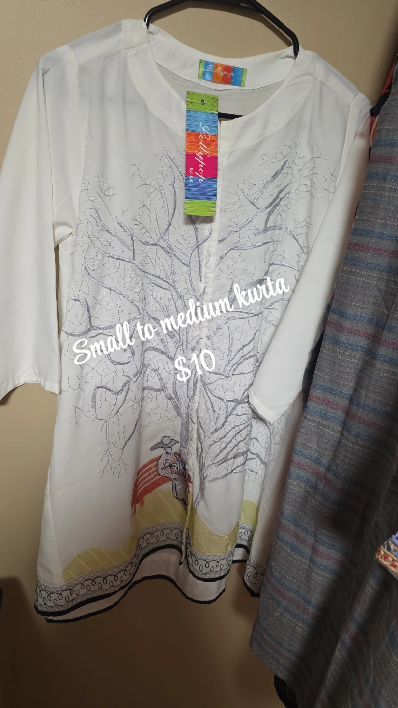 Clearance summer Tops - Various Sizes and Colours - photo 2