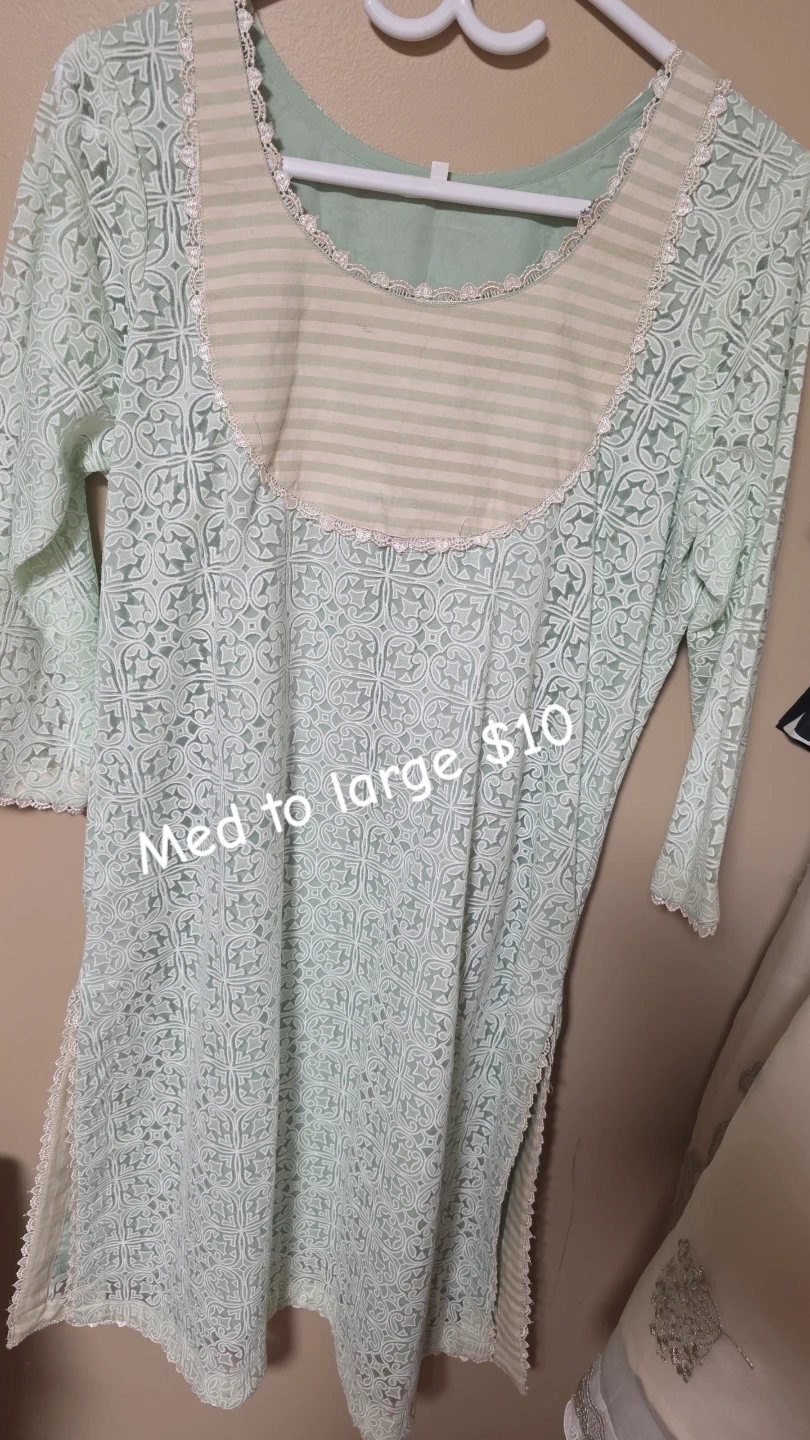 Clearance summer Tops - Various Sizes and Colours - photo 5