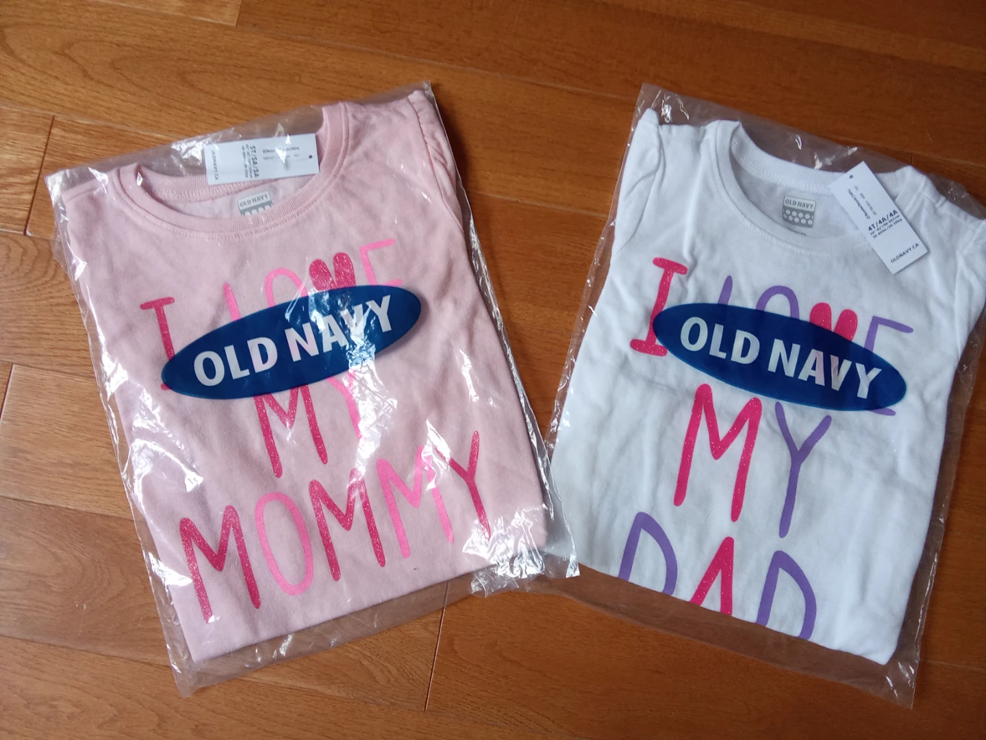 "I Love My Mommy" & "I Love My Dad" T-shirts (4T-5T