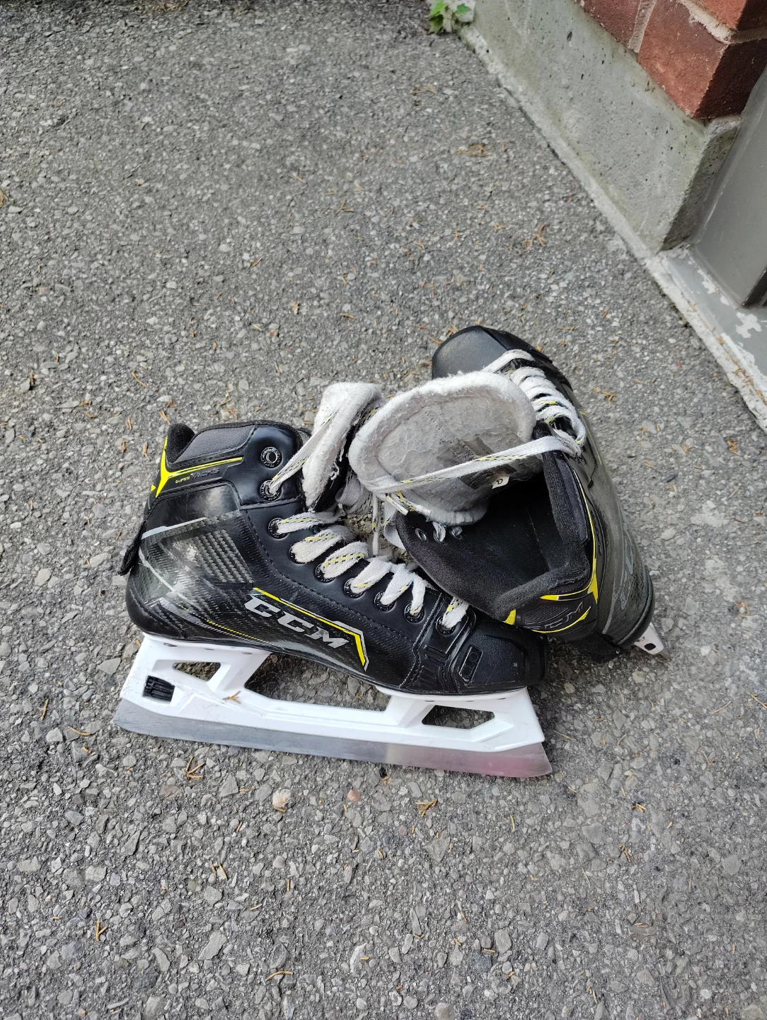 CCM Hockey Skates