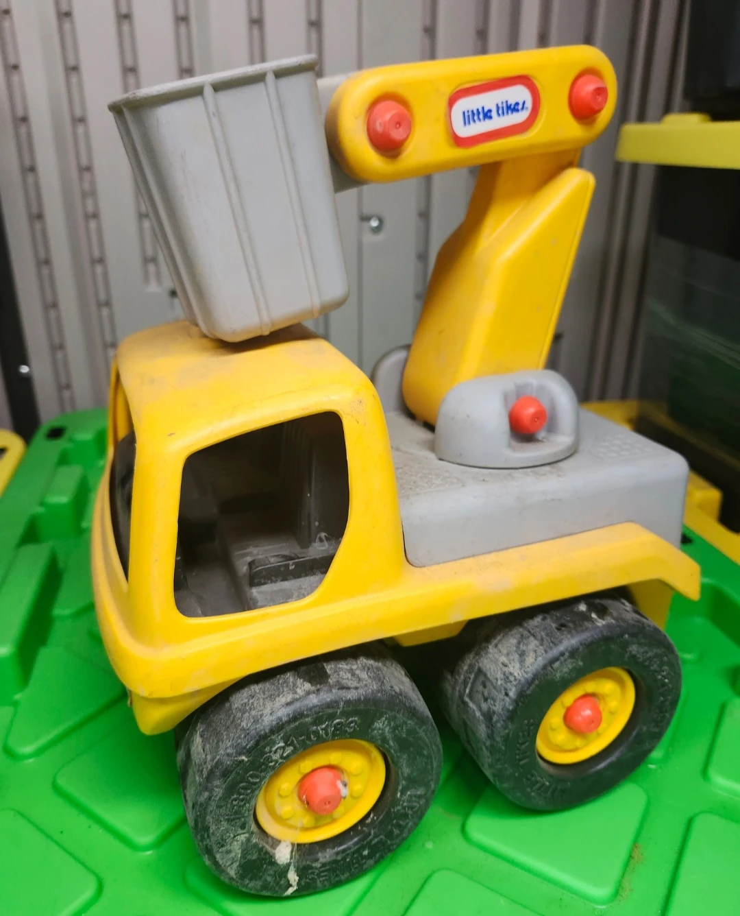 Little Tikes Toy Excavator Dump Truck - photo 3
