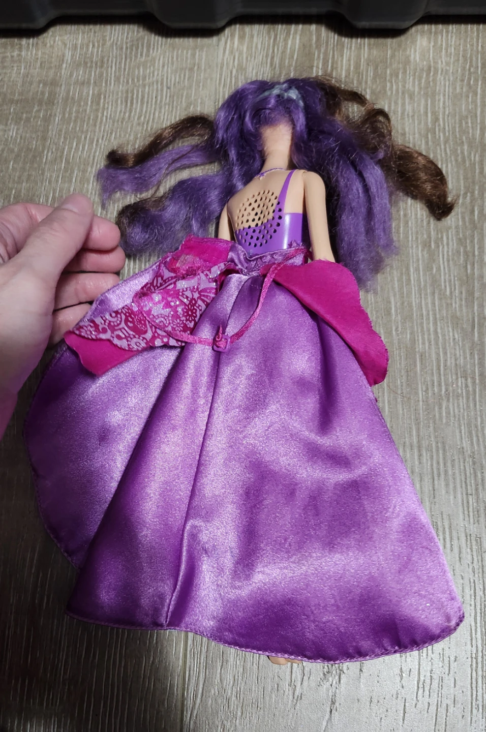 $10 barbie doll - photo 2