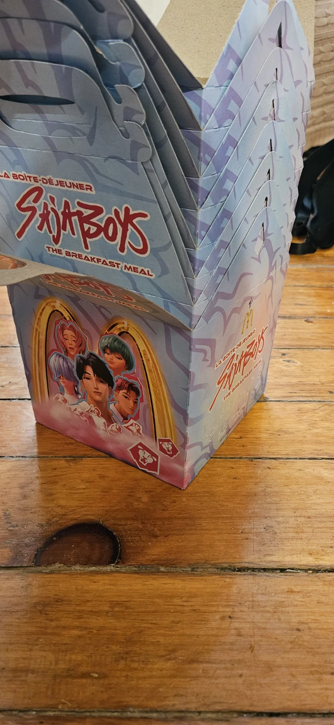 McDonald's K-Pop Demon Hunters meal boxes - photo 2