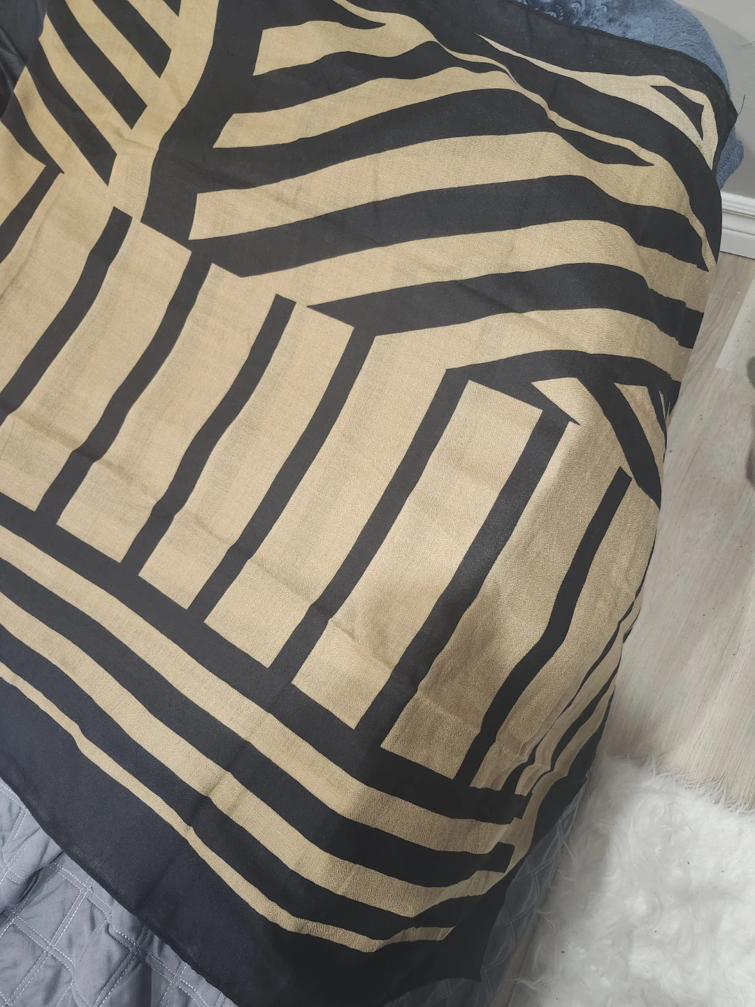Black and Tan Geometric Scarf - photo 2