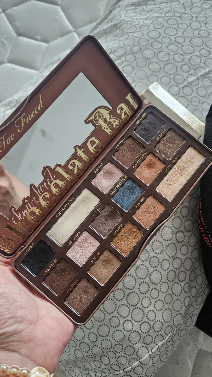 Too Faced Semi-Sweet Chocolate Bar Eyeshadow Palette