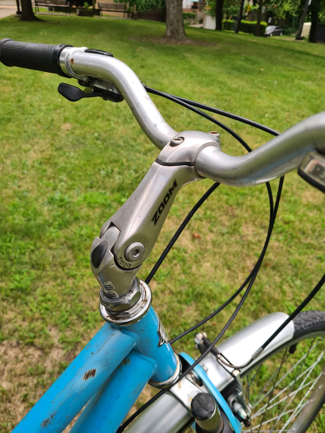 Blue CCM Hybrid Bike - photo 4
