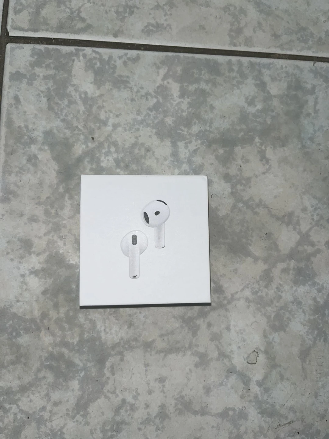 Apple AirPods 4