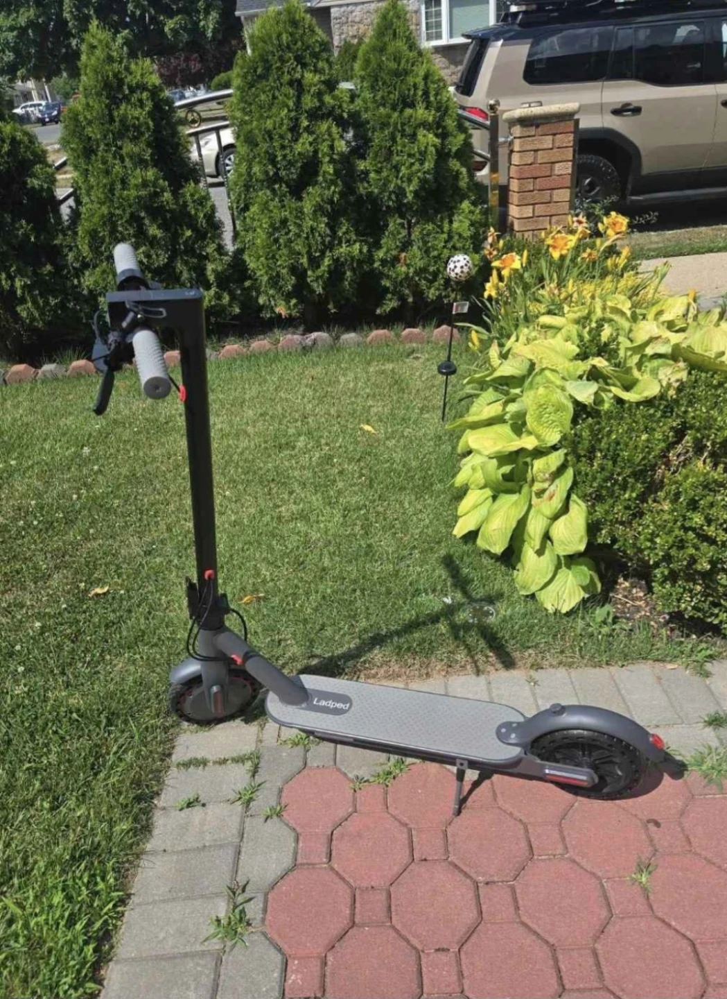 Ladped Electric Scooter [ 21 Mph] - photo 2