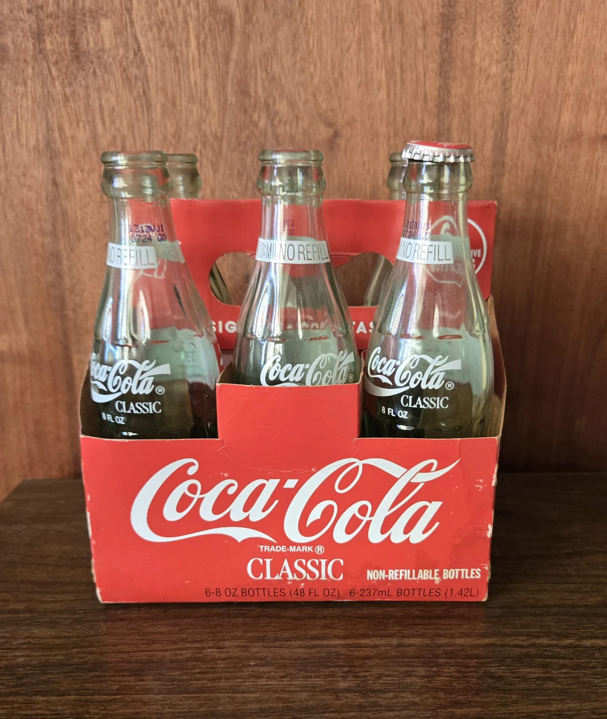 Coca-Cola Classic Commemorative Bottles with Santa Packaging - photo 4